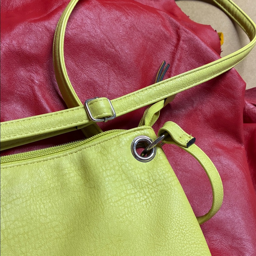 Bags - Picture 4 of 7